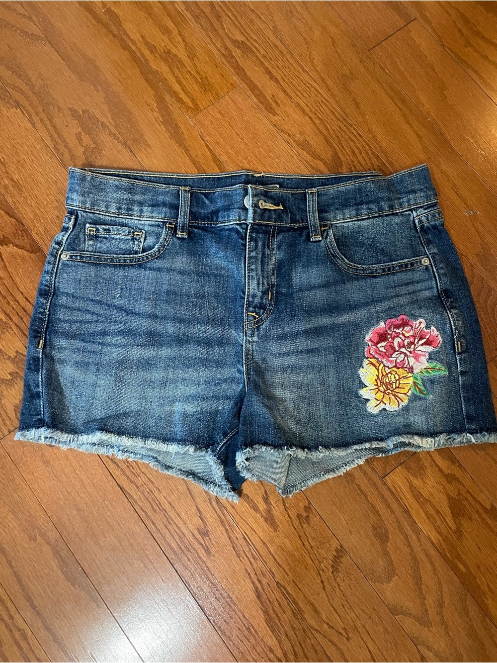 Old Navy Denim Embroidered Floral Frayed-Hem Shorts - Blue